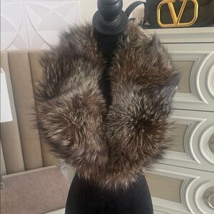 Real Fox fur clip on scarf collar